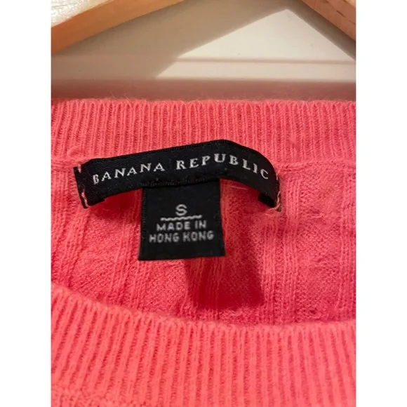 Banana Republic Sweater - Picture 3 of 3